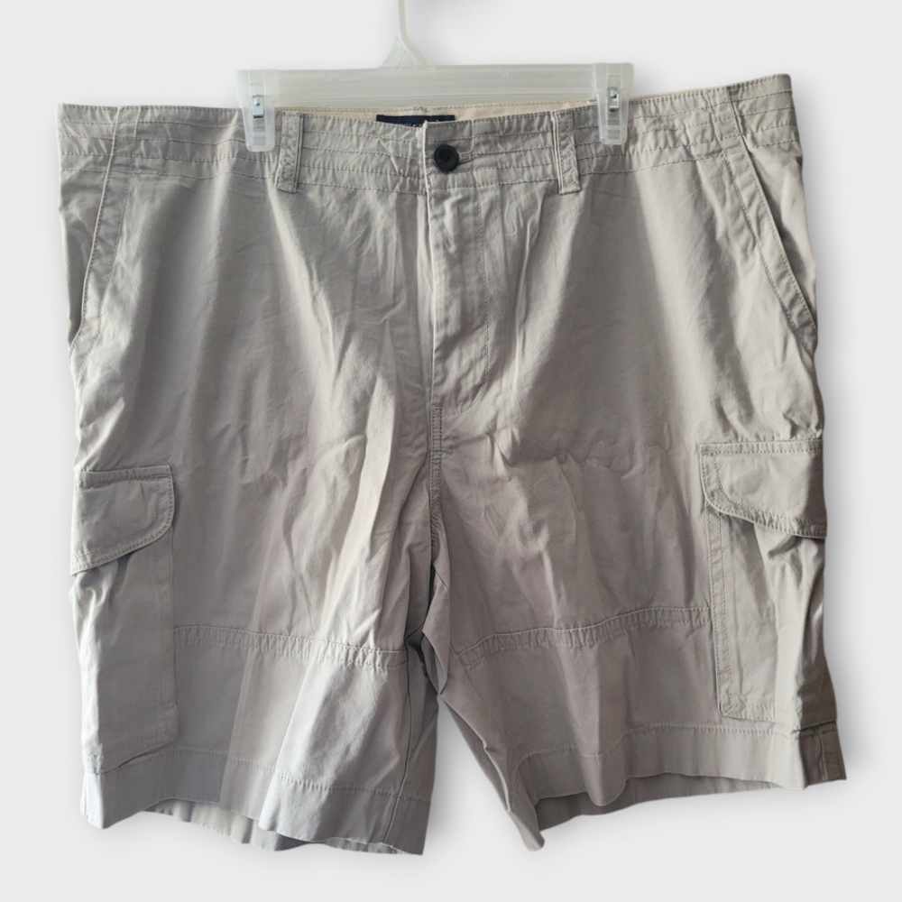 TOMMY HILFIGER - Men's Cargo Shorts - BNWOT